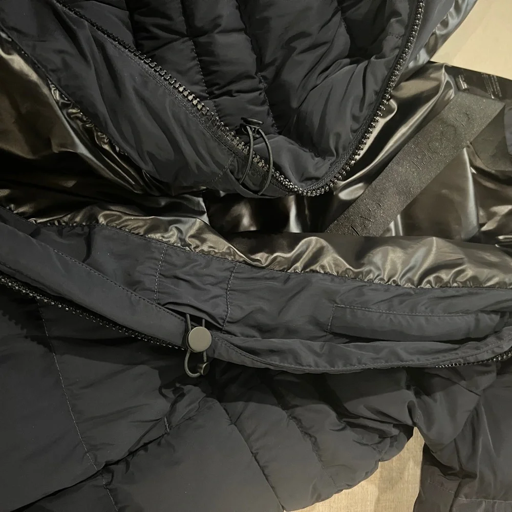 CANADA GOOSE : Aurora Parka Women's Navy Puffer Coat